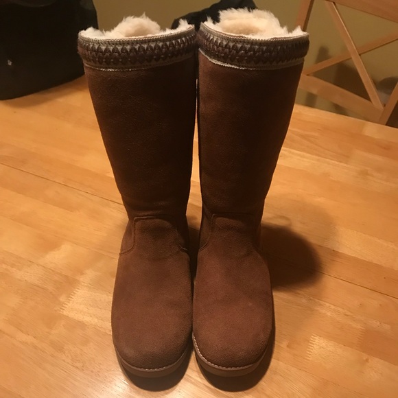 long boots with fur inside